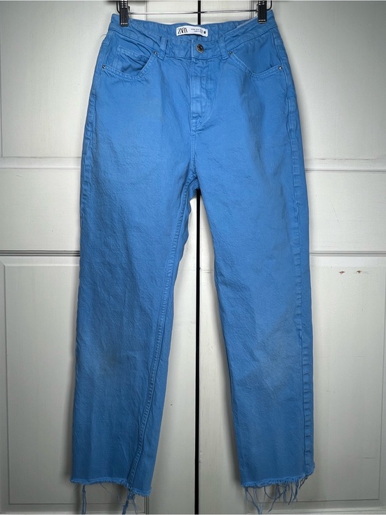 Zara Denim - ZARA Beautiful Sky Blue Denim Jeans Raw Hem Size 4